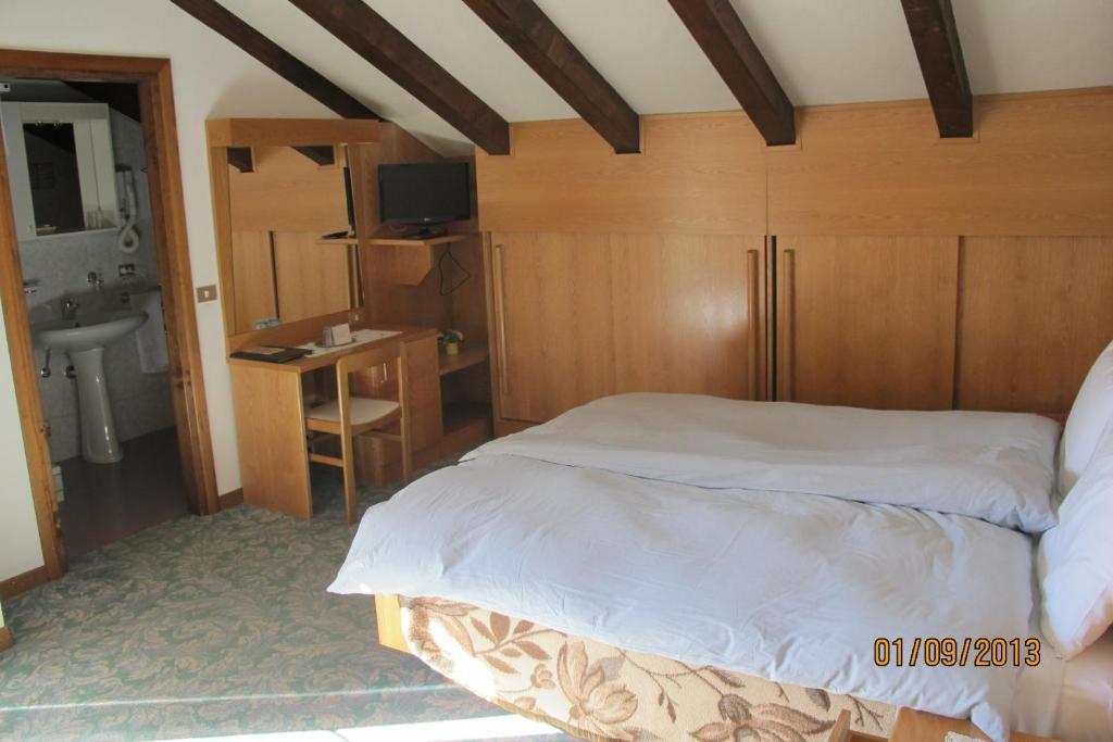 Hotel Presena باسو ديل تونالي المظهر الخارجي الصورة